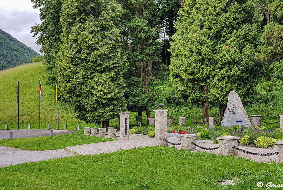 Monument Slovenian Partisans #1