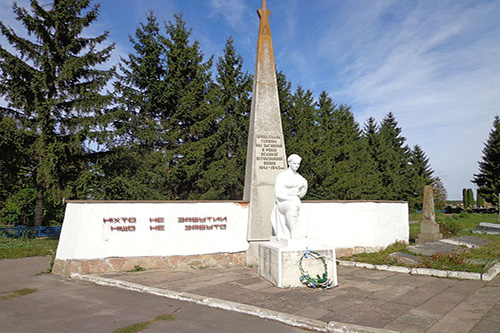 Oorlogsmonument Velyki Birky #1