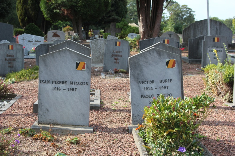 Belgian Graves Veterans Rosires Cemetery #2