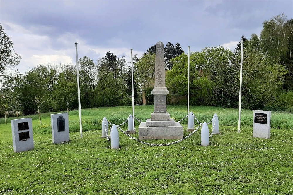 War Memorial Mouen