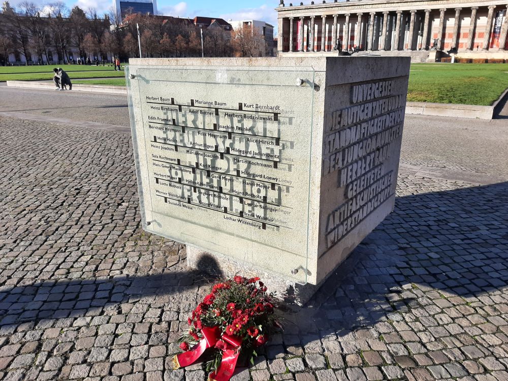 Monument Lustgarten #2