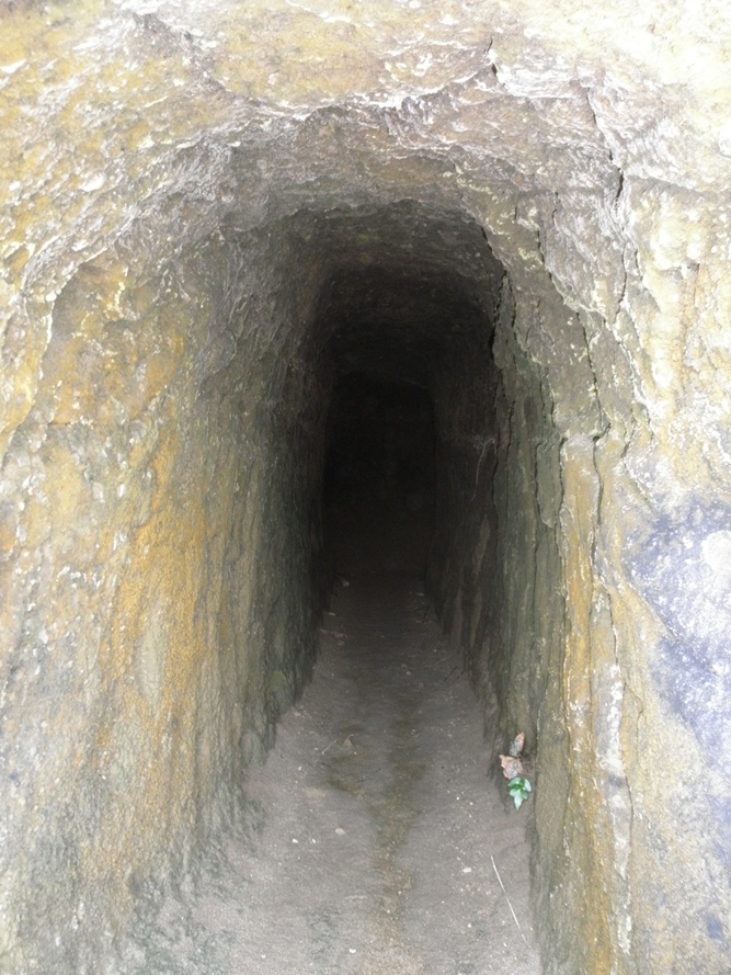 Tunnels en Bergplaats Kamikazeboot Kasugacho #4