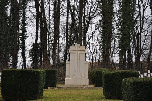 Franse Oorlogsbegraafplaats 