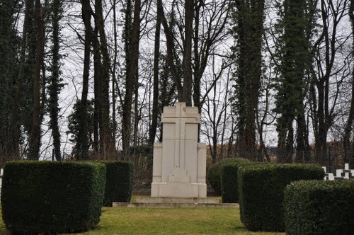 French War Cemetery 