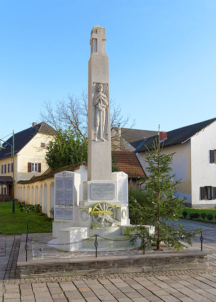 War Memorial Gabersdorf #1