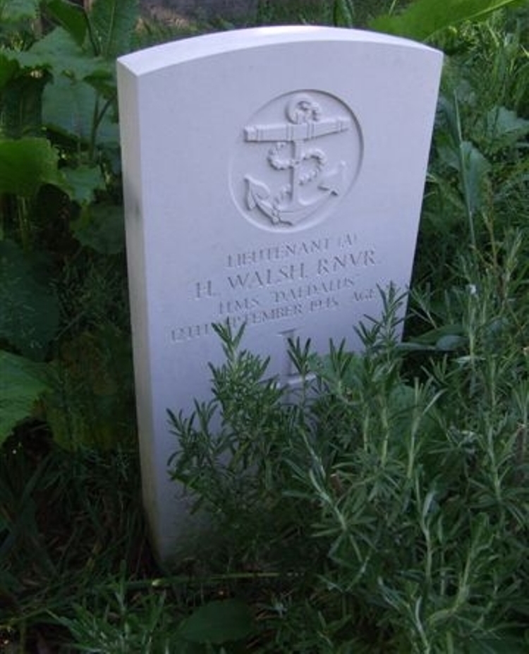 Commonwealth War Grave Tenterden Old Meeting House Burial Ground