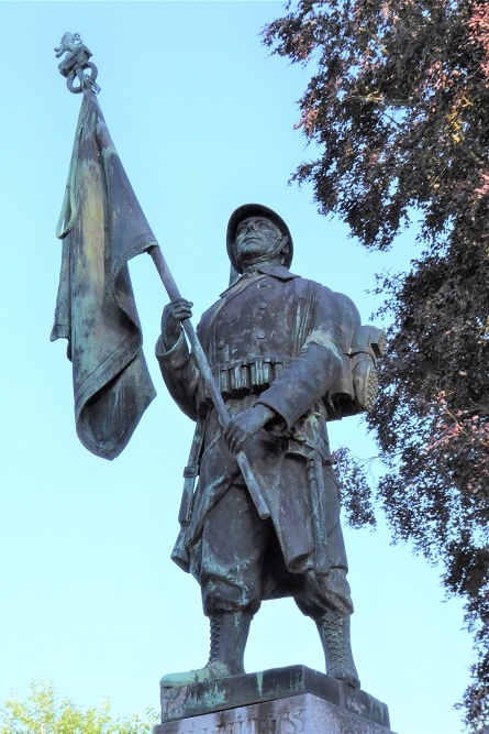 War Memorial Bouvignes #2