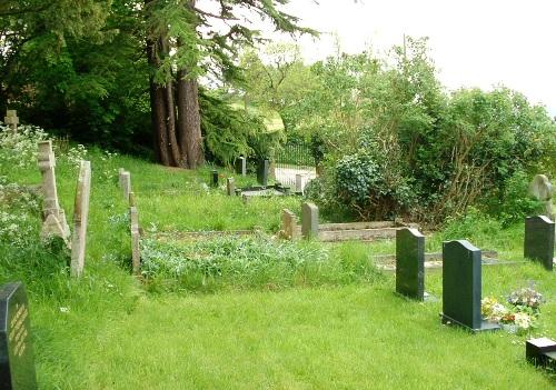 Commonwealth War Graves St Etheldreda Churchyard #1