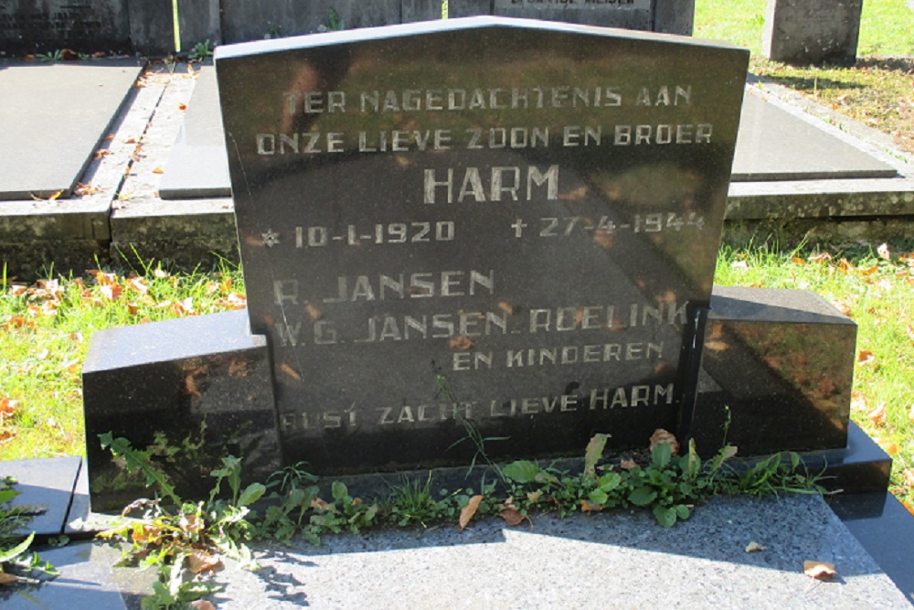 Dutch War Graves Municipal Cemetery Odoorn #4