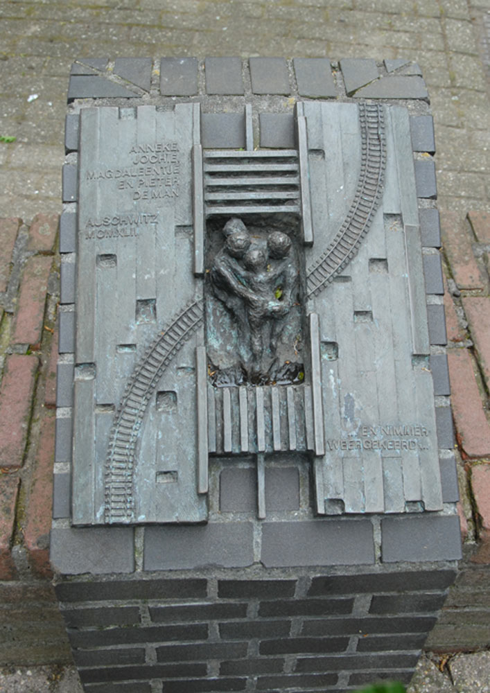 Monument Deportatie Familie De Man Berlicum #2