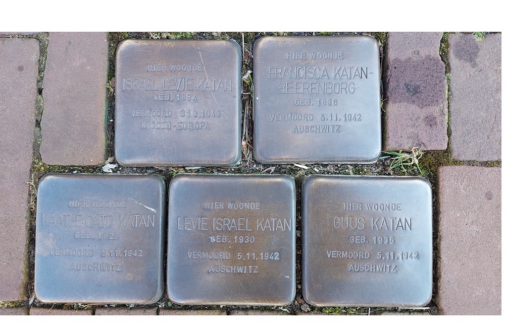 Stolpersteine Voorstraat 42 #5