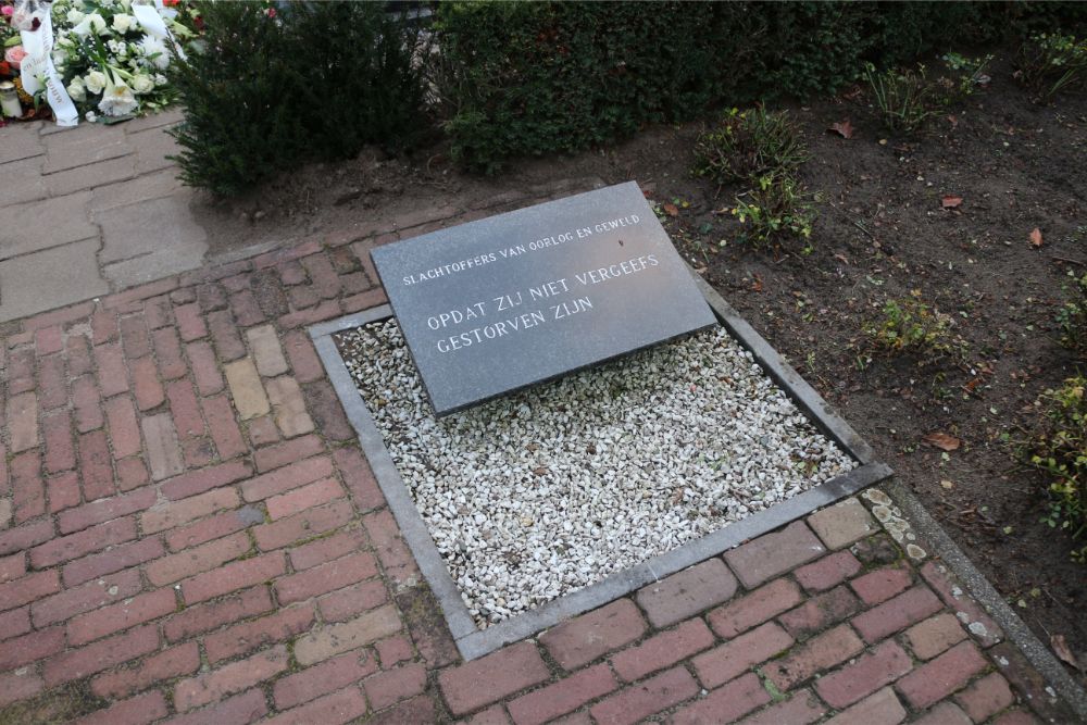Dutch War Grave Roman Catholic Cemetery Heesch #5