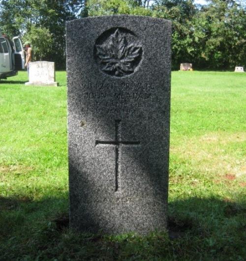 Oorlogsgraf van het Gemenebest East Wiltshire Public Baptist Cemetery #1