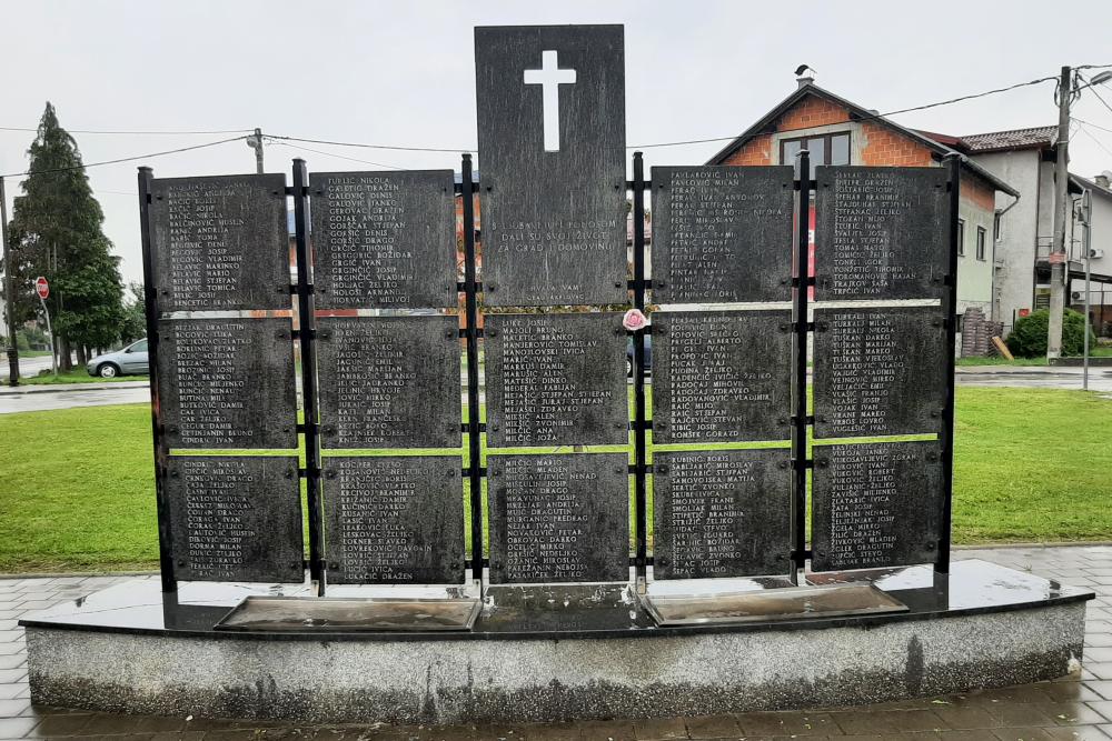 Monument Onafhankelijkheidsoorlog Turanj #2