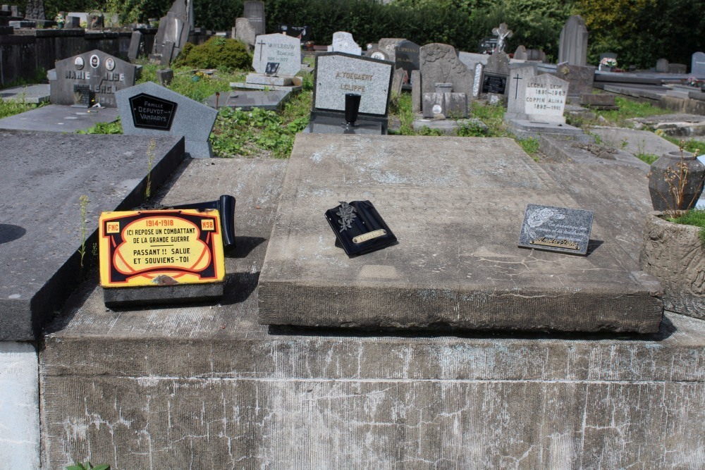 Belgian Graves Veterans Montignies-Le-Tilleul #4