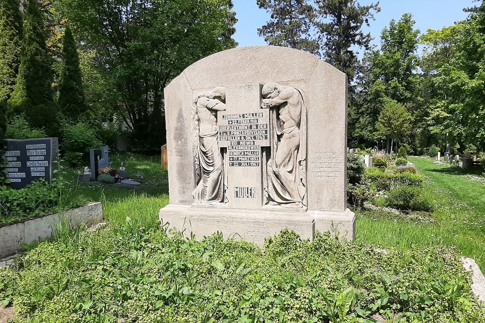 Duitse Oorlogsgraven Historische Begraafplaats Weimar #1