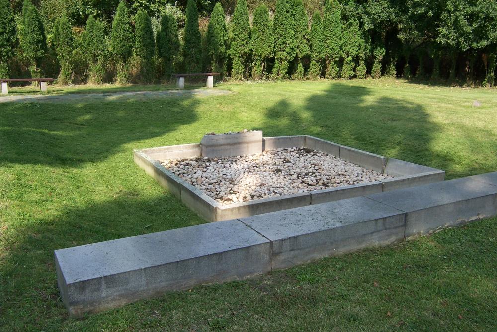 Kampbegraafplaats Theresienstadt #3