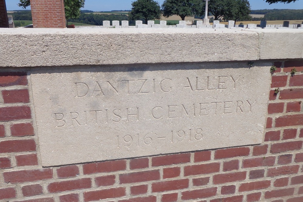 Commonwealth War Cemetery Dantzig Alley #3