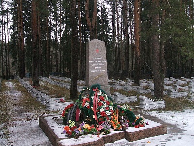 Sovjet Oorlogsgraven Pesochny #1