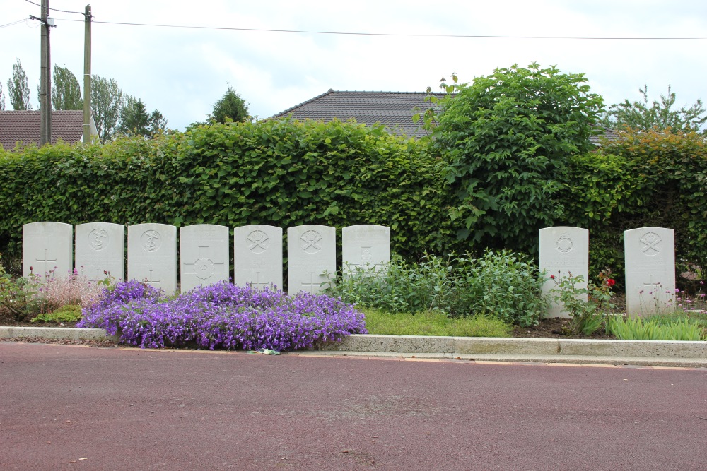 Oorlogsgraven van het Gemenebest Bucquoy