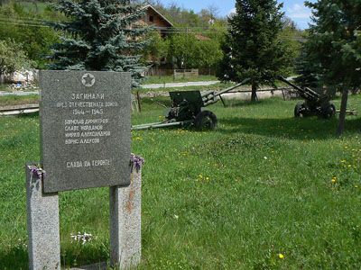 Oorlogsmonument Kosacha #1