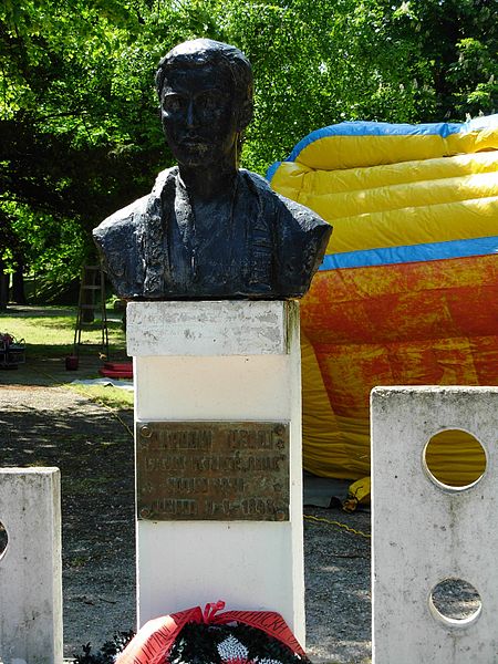 Bust Stevana Petrovića Brileta