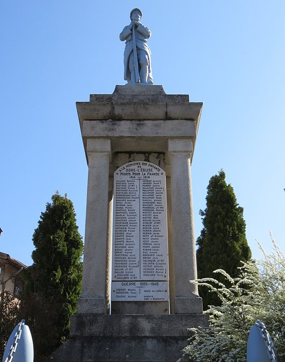 Oorlogsmonument Dore-l'Église #1
