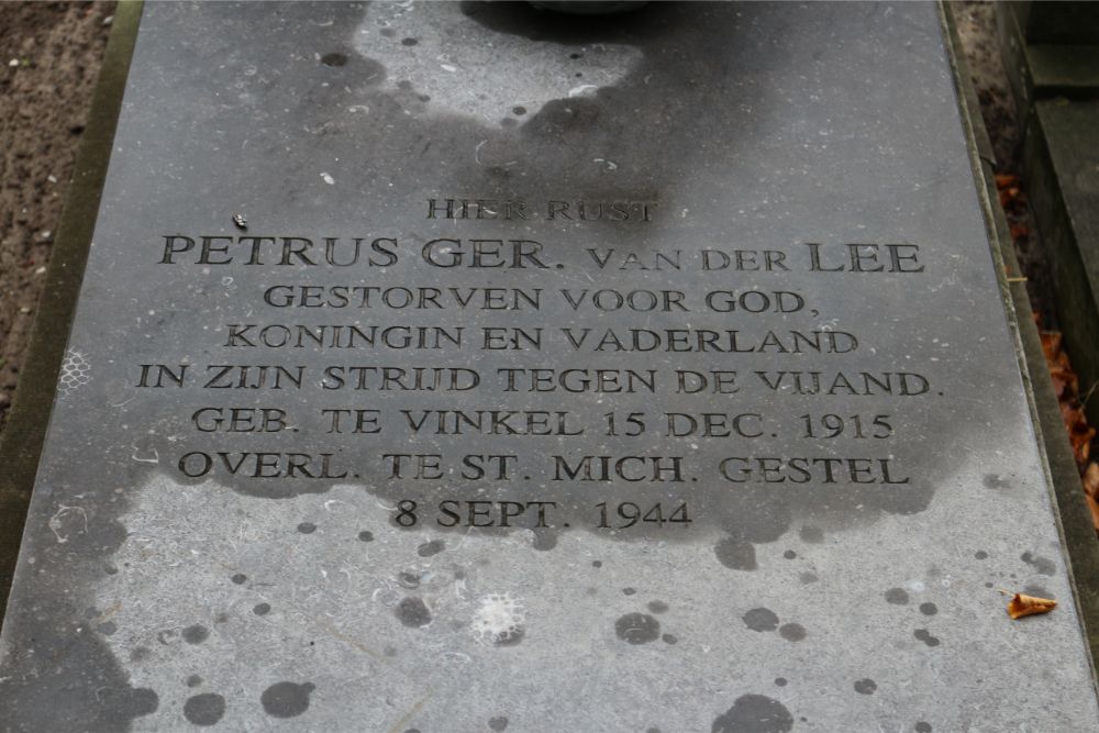 Nederlandse Oorlogsgraven Rooms Katholieke Begraafplaats Vinkel #3