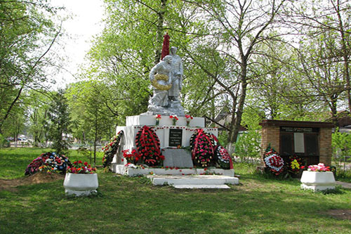 Mass Grave Soviet Soldier Lva Tolstogo #1