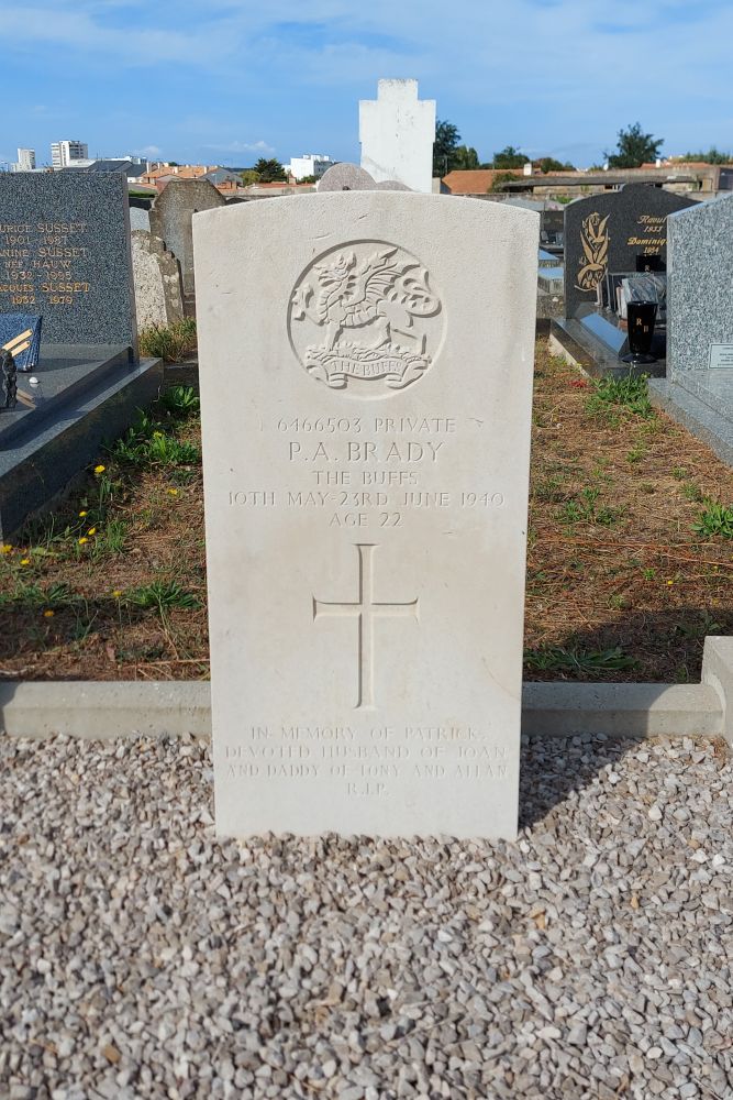 Commonwealth War Graves Les Sables-d'Olonne #4