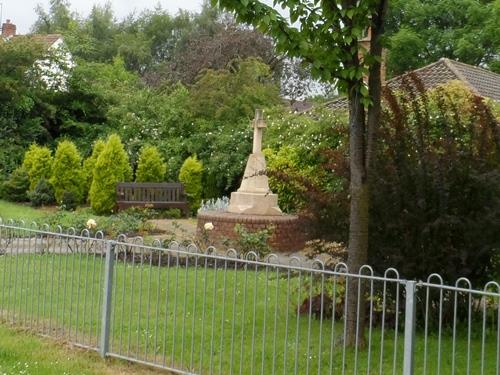 Oorlogsmonument Elsenham #1