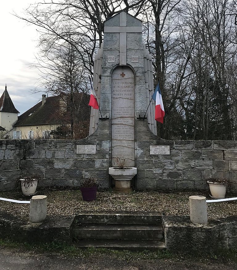 Oorlogsmonument Molamboz #1