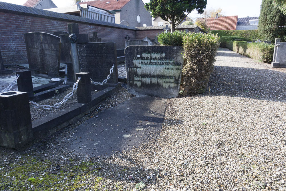 Dutch War Grave Old Roman Catholic Cemetery Cothen #2