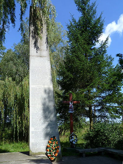 Oorlogsmonument Movnyky