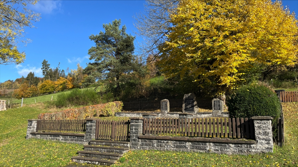 Oorlogsmonument Bad Laasphe-Rüppershausen #1
