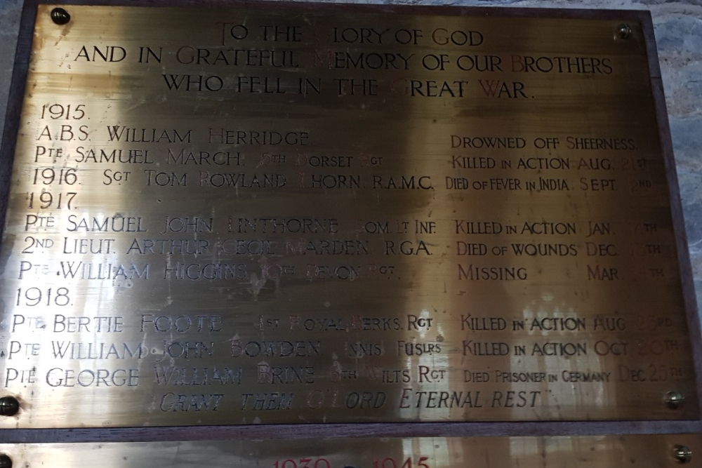 Oorlogsmonument Marston Magna #2