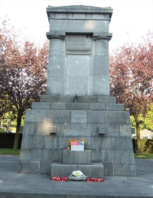 Memorial Zeppelin Wester Cemetery #2
