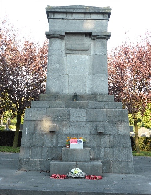 Monument Zeppelin Westerbegraafplaats #2