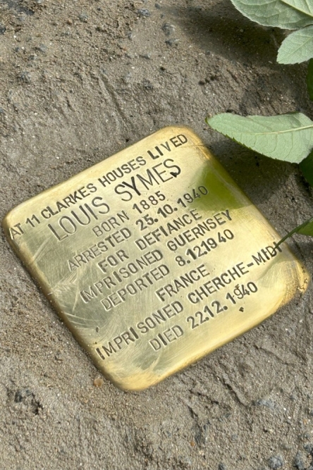 Stolperstein 11 Clarkes Houses, Grand Bouet #1