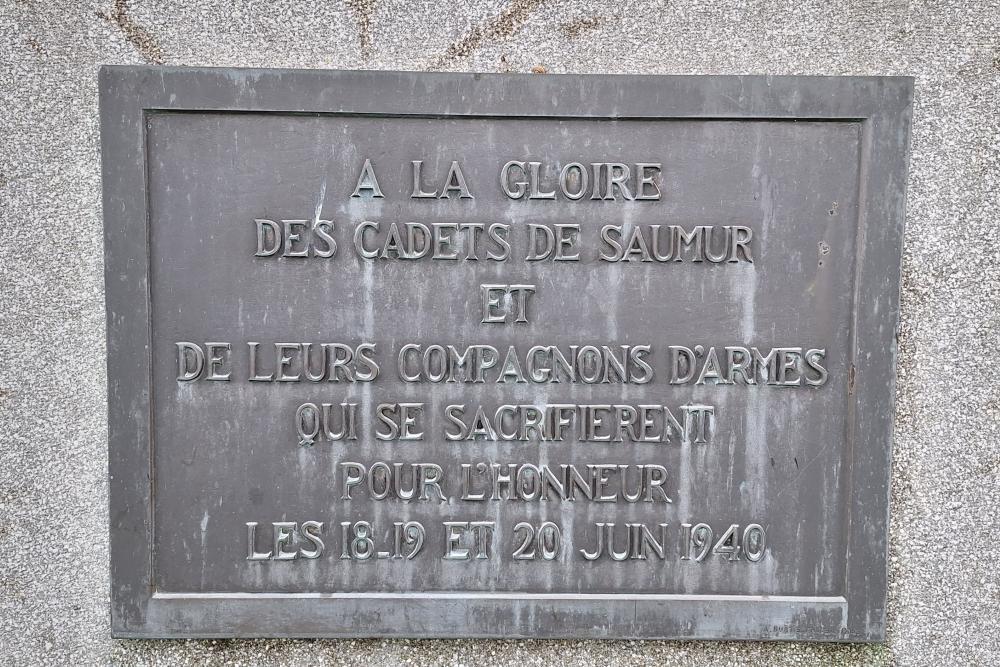 Monument Cadetten Saumur #2