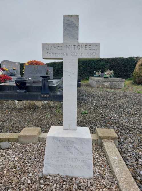 Commonwealth War Graves Taisnières-en-Thiérache #2