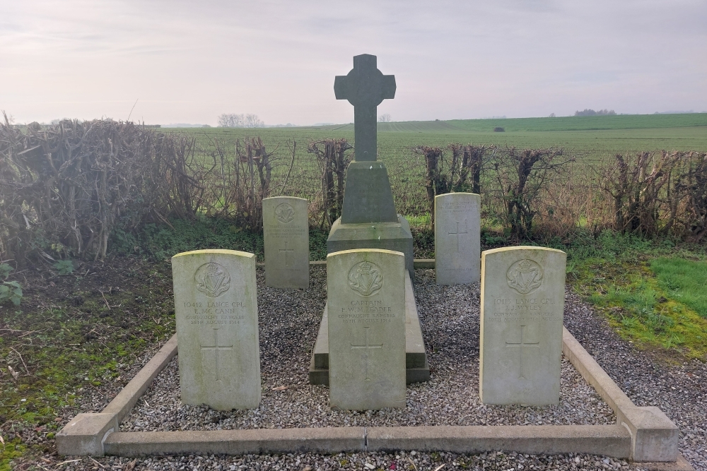 Oorlogsgraven van het Gemenebest Grand-Fayt #1