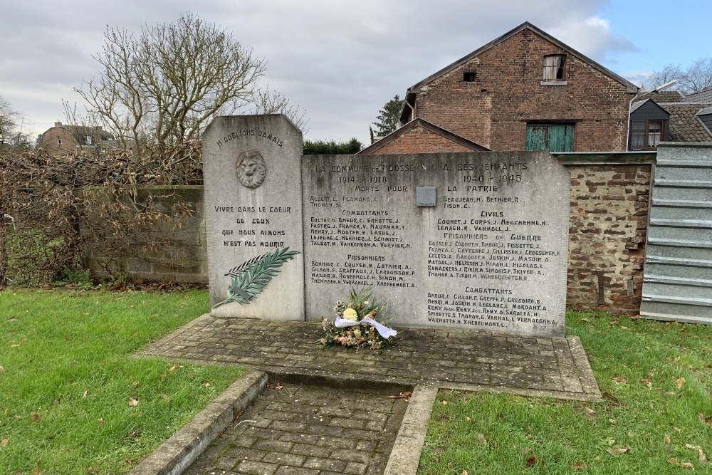 War Memorial Housse #1