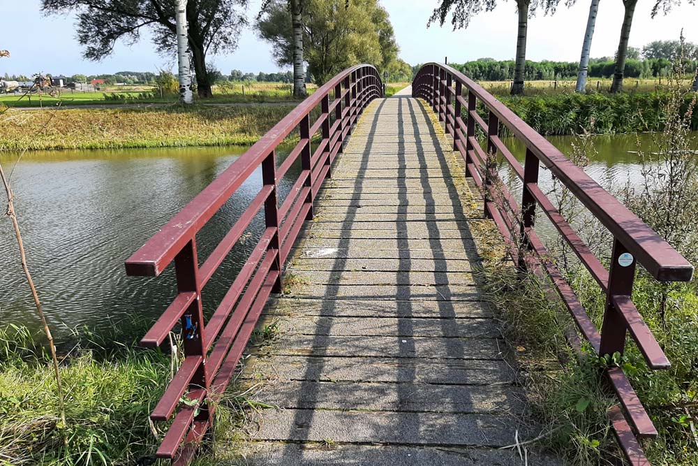 Welsh Guard Bridge Elst #3