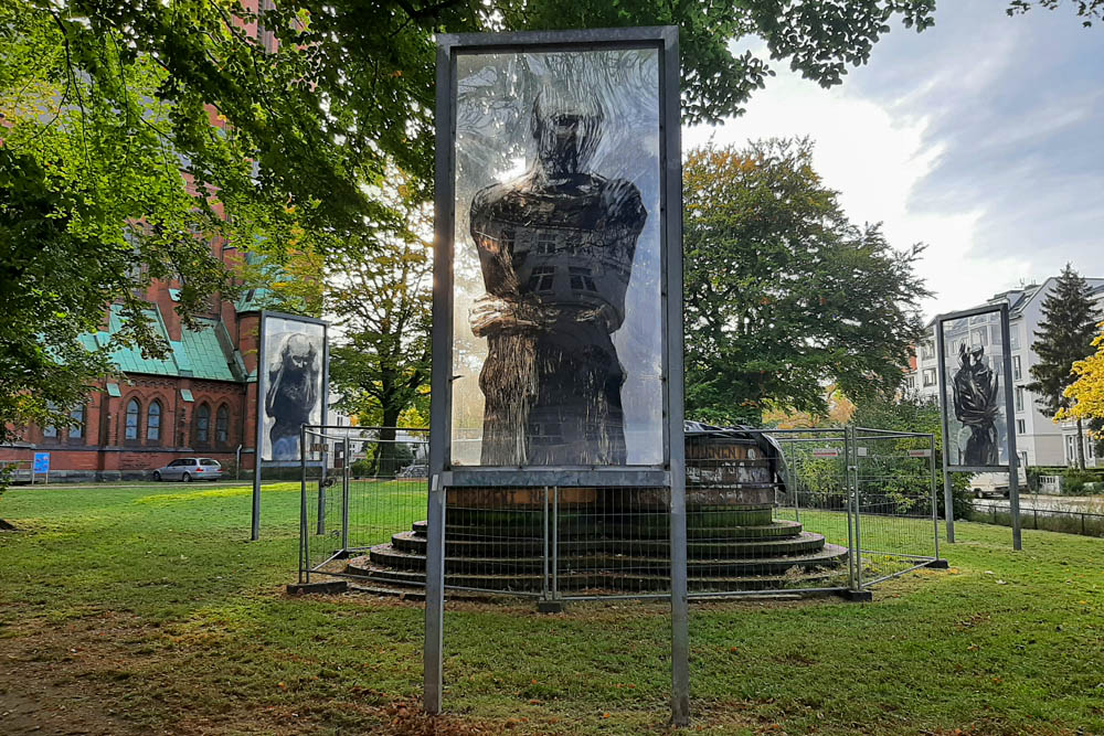 Counterbalance-Memorial Altona #1