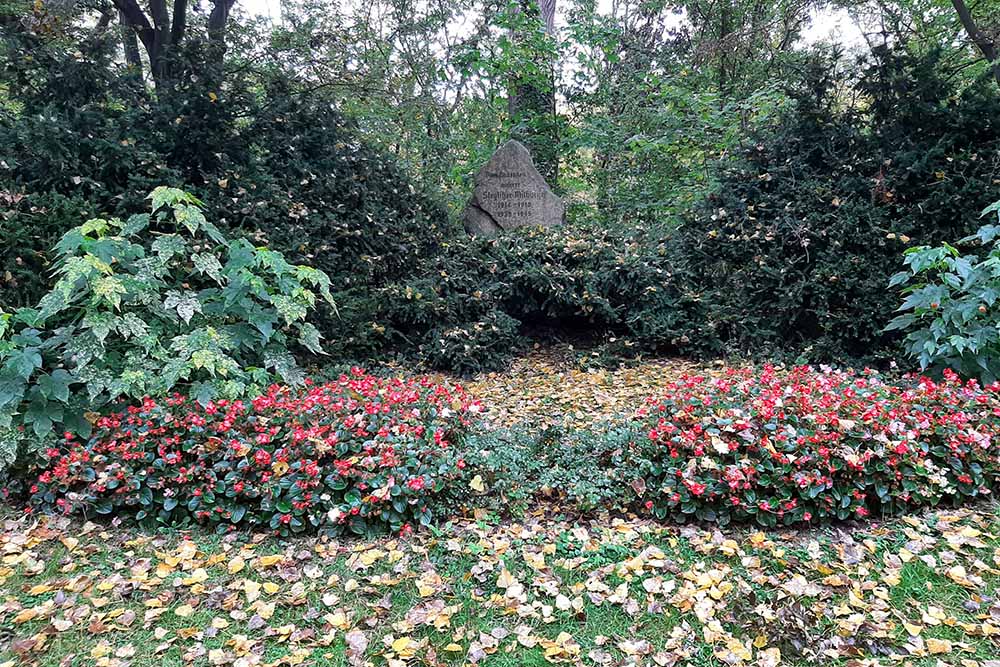 Monument Slachtoffers WO1 en WO2 #2