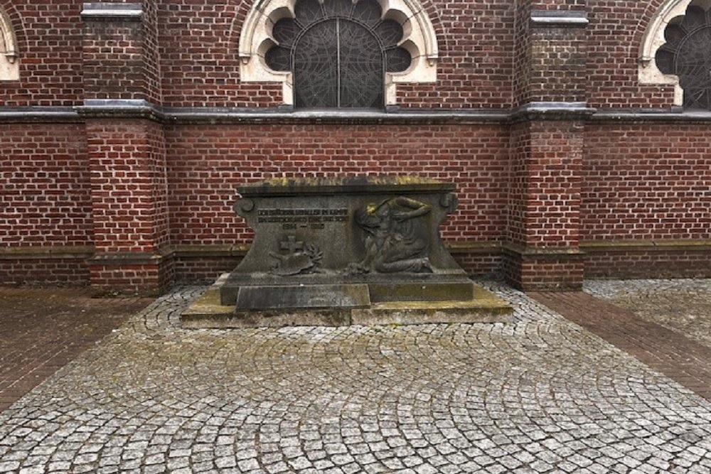 Memorial Fallen First and Second World War #1