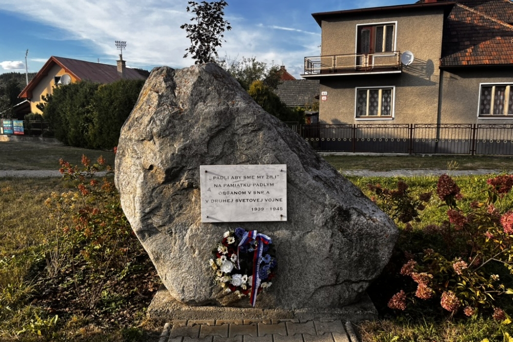War Memorial Okolicné #1