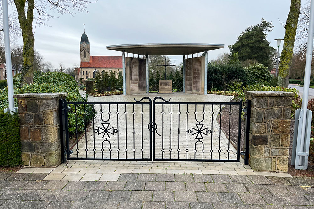 War Memorial Biene #2