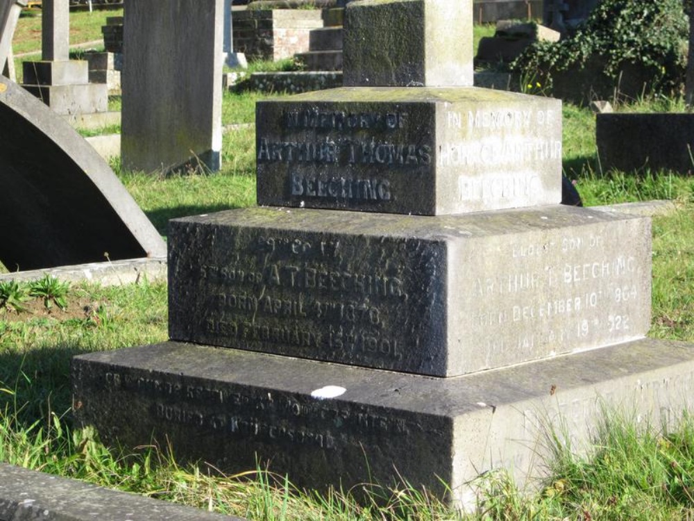 Commonwealth War Graves Tonbridge Cemetery #2